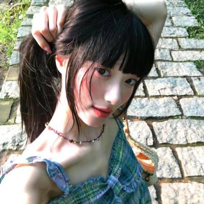艳女新装
